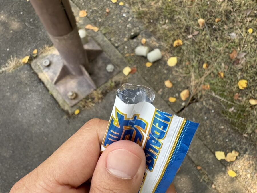 ランニング中に開封したメダリスト塩ジェル
