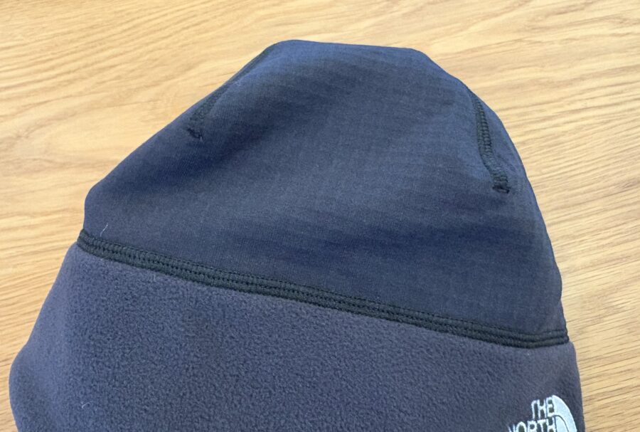 サーマルバーサグリッドビーニー_頭頂部