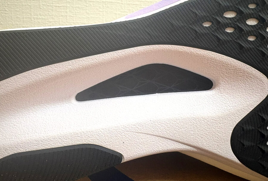 マジックスピード5_レビュー_アウトソール中足部